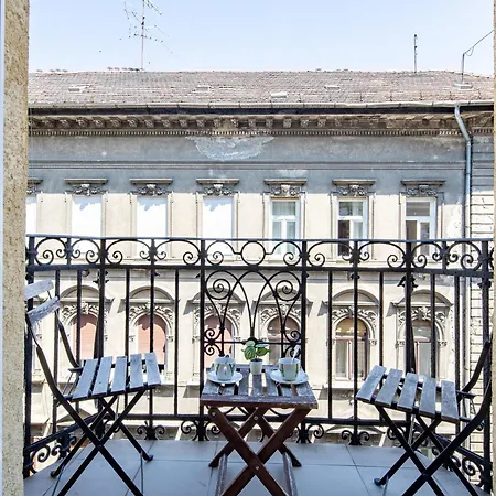 Апартаменты - Spacious - Balcony