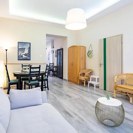Апартаменты - Spacious - Balcony