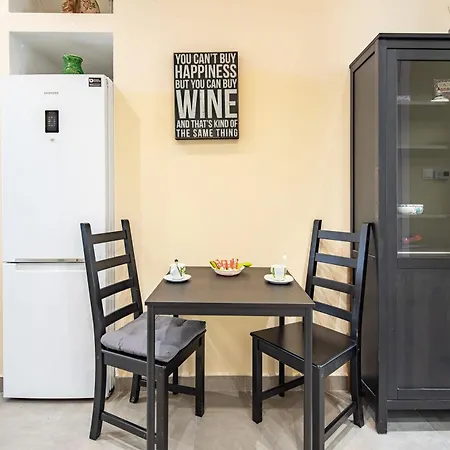Apartment - Spacious - Balcony